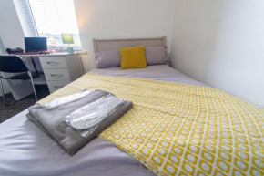 Impeccable 1-Bed Studio in Birmingham